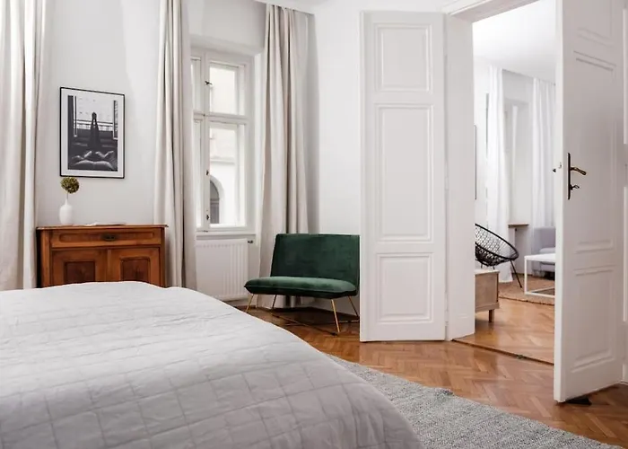Edelhof Design *